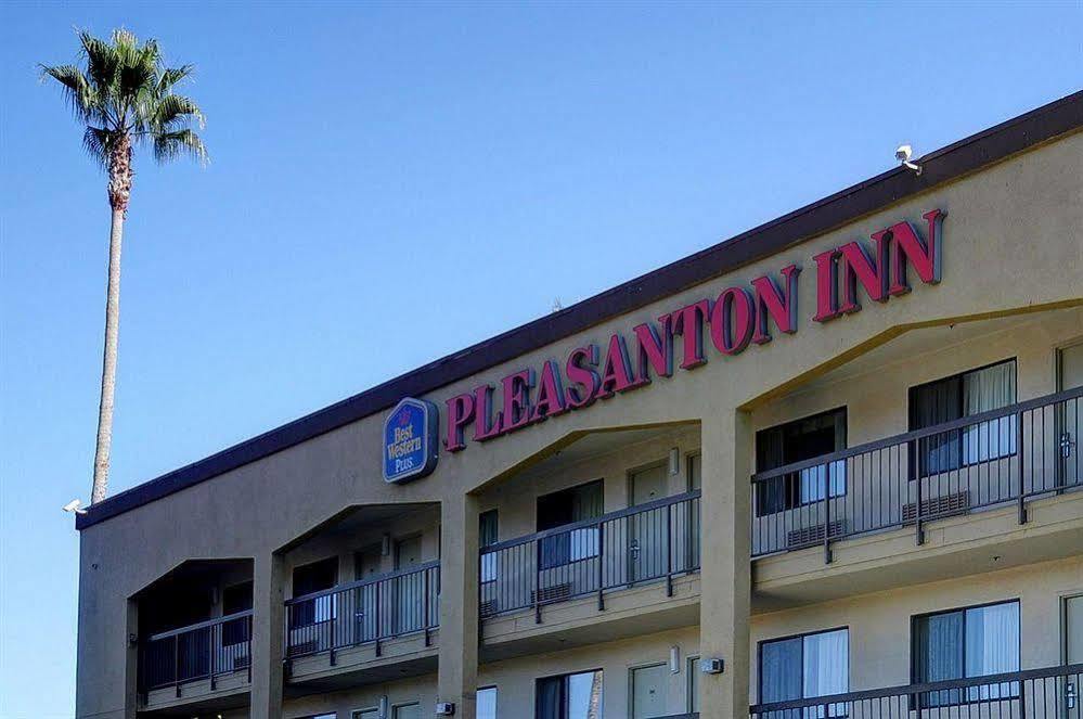 Best Western Plus Pleasanton Inn מראה חיצוני תמונה